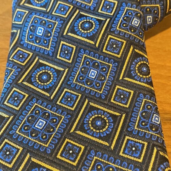 Robert Talbot, best of class 100% silk tie made in the USA. - Picture 2 of 8